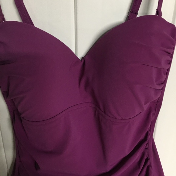 Profile by Gottex Swimwear. - Picture 4 of 5